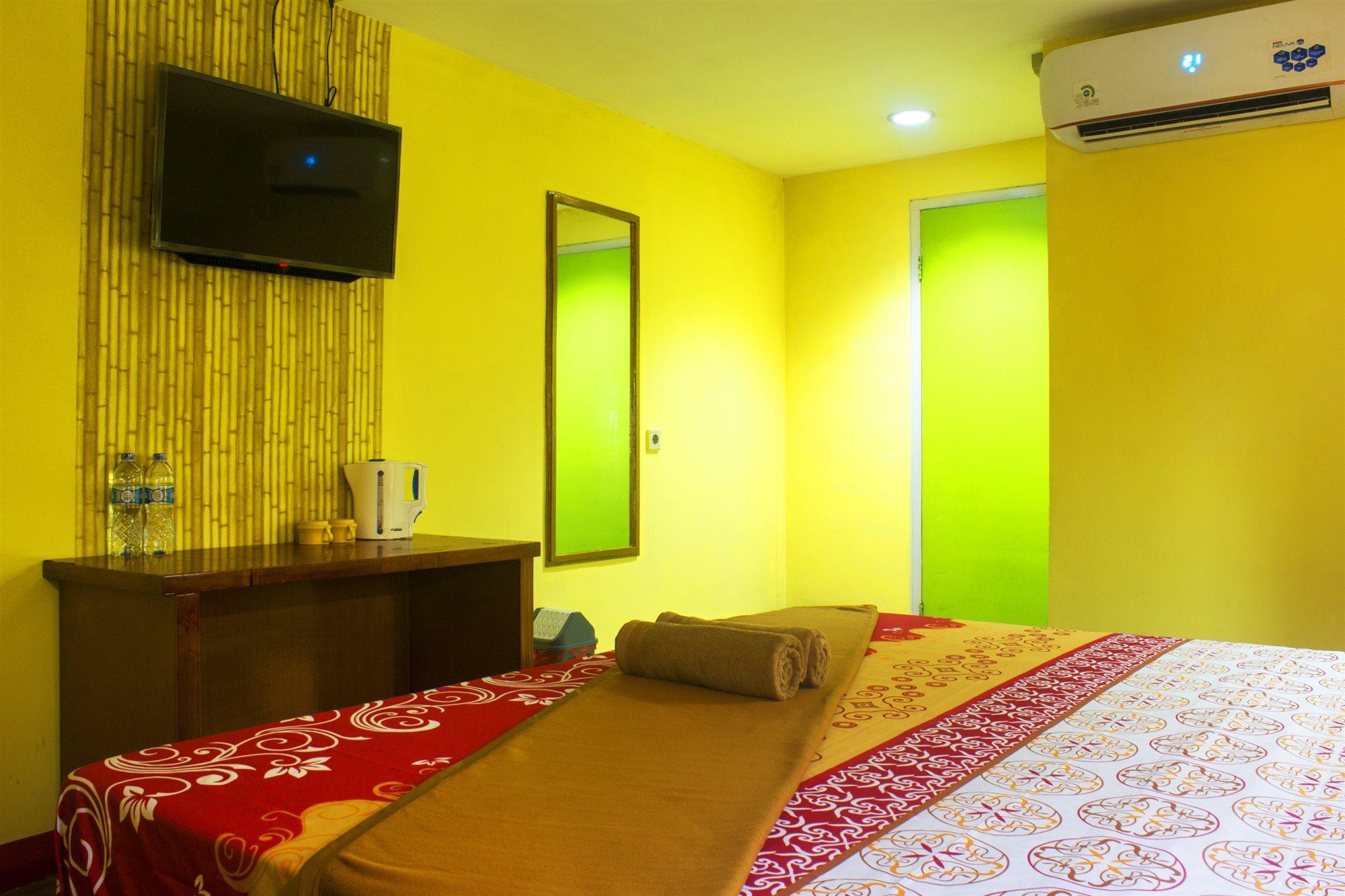 New Priok Indah Syariah Hotel Jakarta Ngoại thất bức ảnh