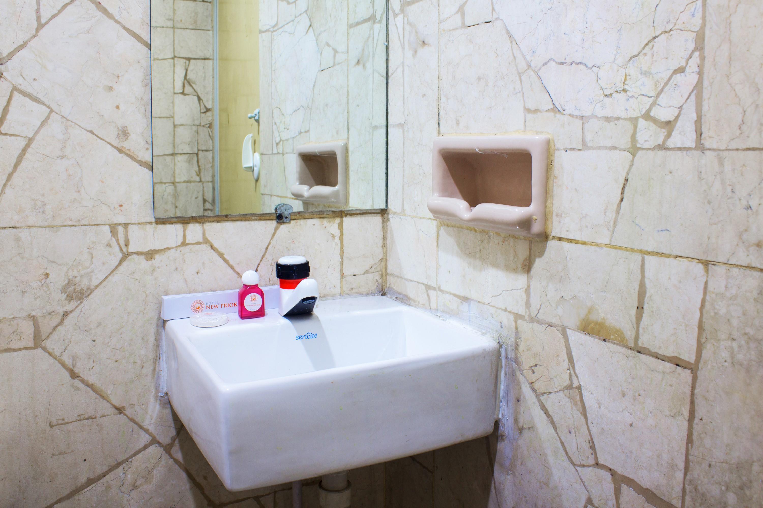 New Priok Indah Syariah Hotel Jakarta Ngoại thất bức ảnh